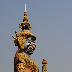Bedeutung verschiedener asiatischer Skulpturen